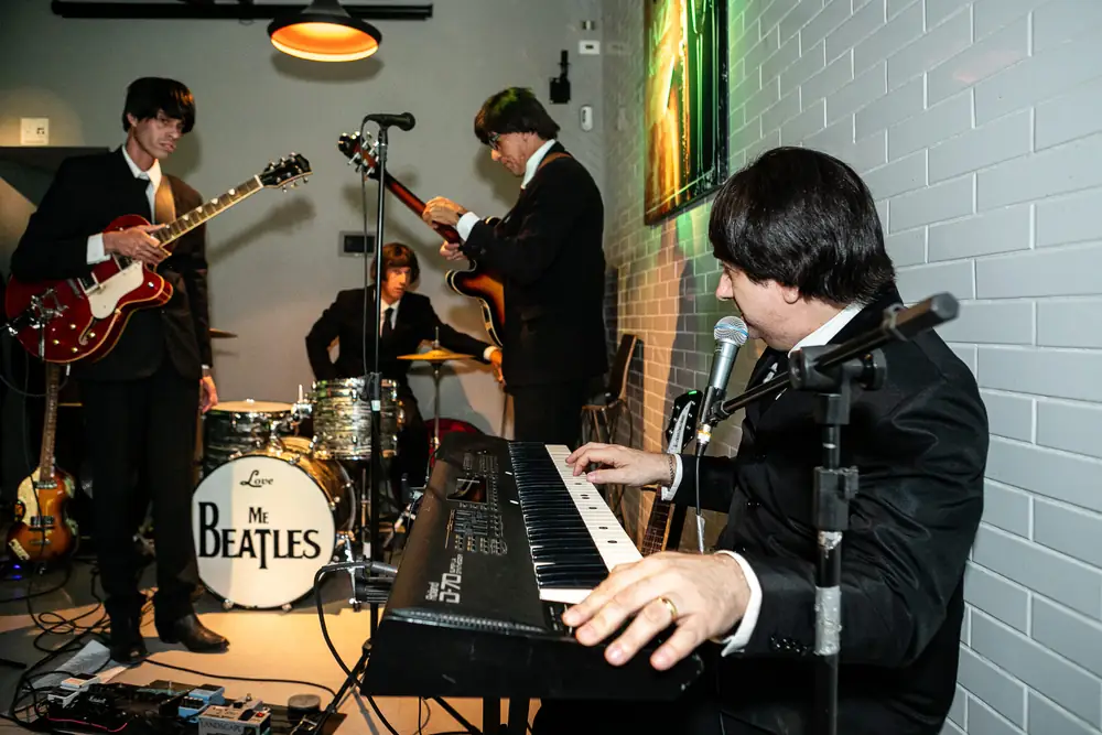 Fondue & Beatles Experience: uma experiência que une gastronomia, música e relacionamento
